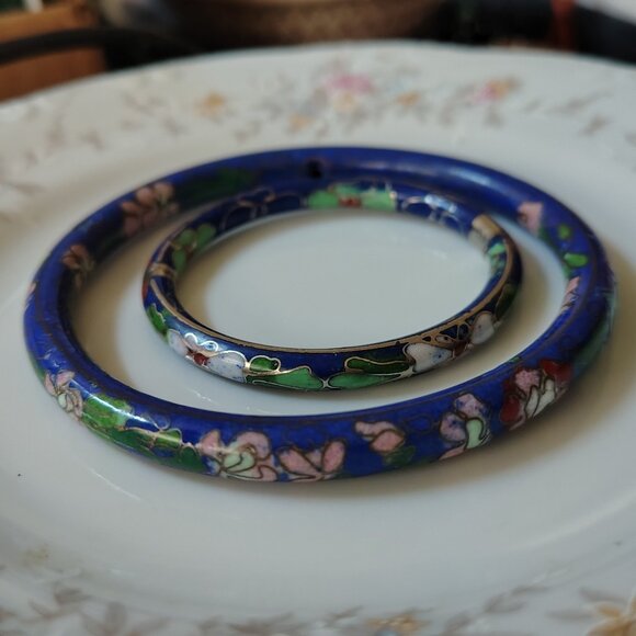 Vtg Set Chinese BLUE COBALT Mommy & Me Baby CLOISONNE Flower BANGLE BRACELET - Picture 8 of 8